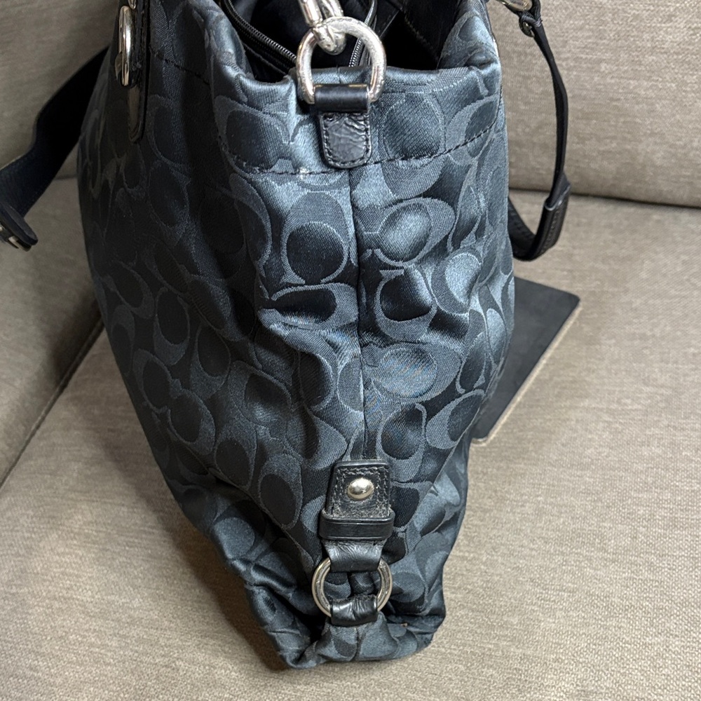 Coach Ashley Signature Black Satchel Bag Detachable Shoulder Strap F1175 - Picture 4 of 13